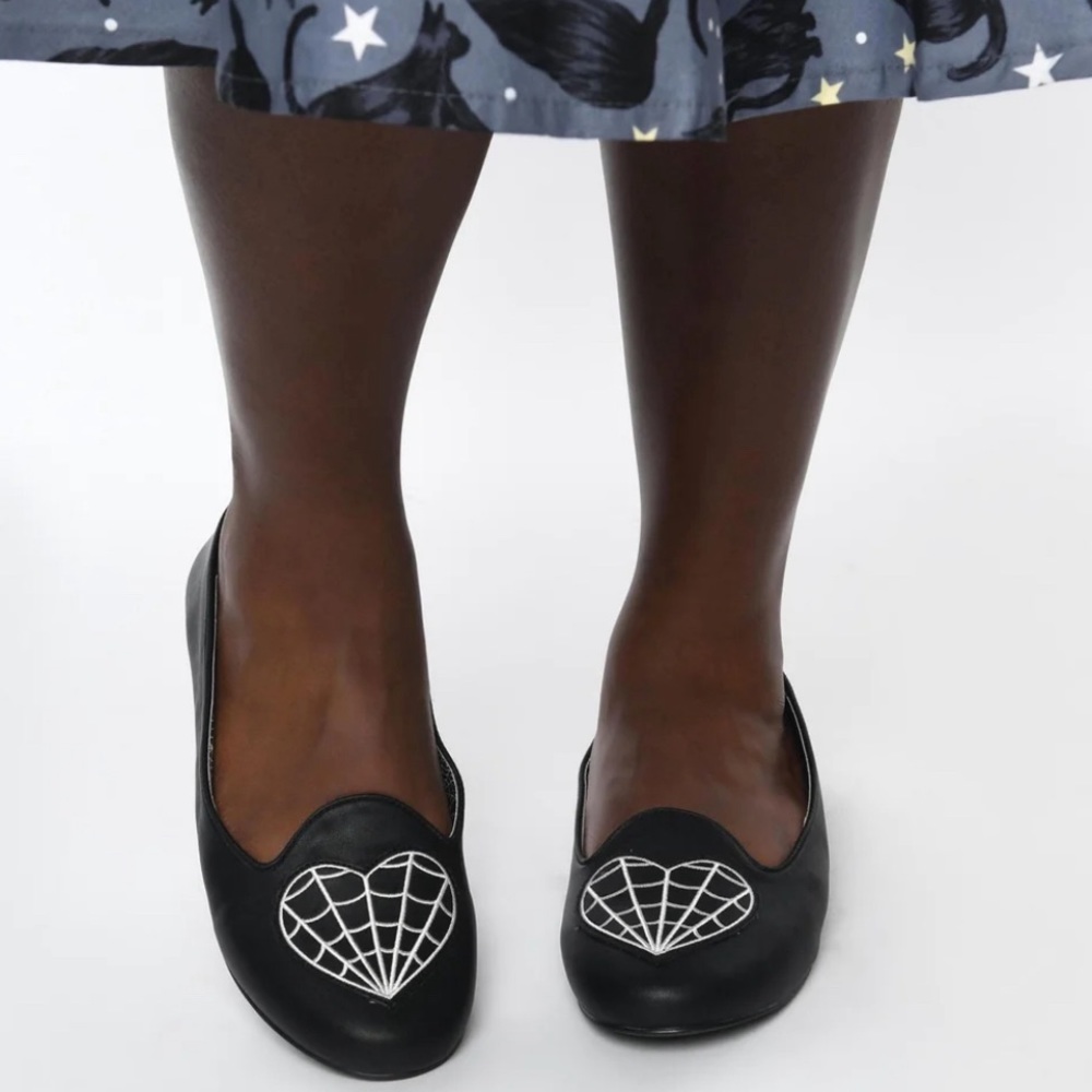 Discontinued/Sold out  “Unique Vintage’, spiderweb flats
